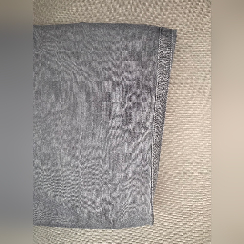 NWOT Gap Girlfriend Twill Stripe Chinos - Gray - Size 6 - Picture 3 of 4